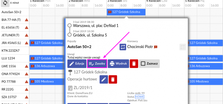 Zmiana autobusu i kierowcy trasy z widoku Kalendarza